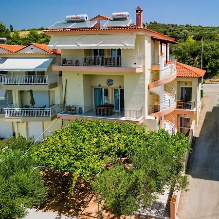 Sun, Sea & Space 100m To Beach! Daire Gerakini