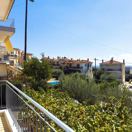 Sun, Sea & Space 100m To Beach! * Gerakini