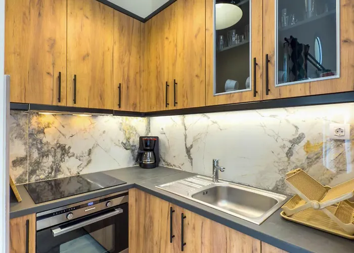 Sun, Sea & Space 100m To Beach! شقة *