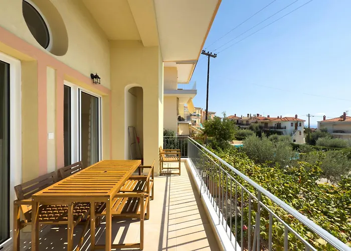 Sun, Sea & Space 100m To Beach! غيراكيني