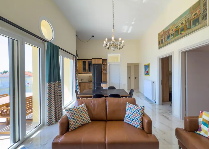 شقة Sun, Sea & Space 100m To Beach!