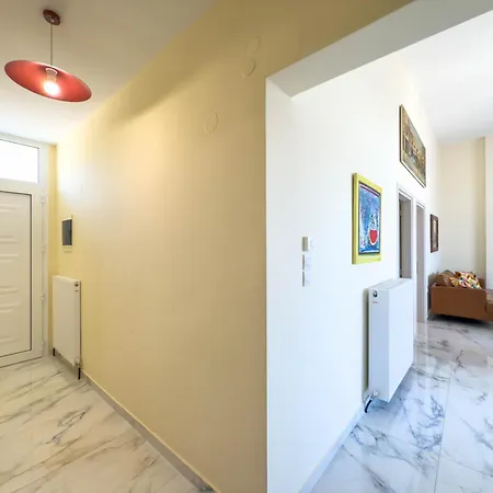 Sun, Sea & Space 100m To Beach! Apartment